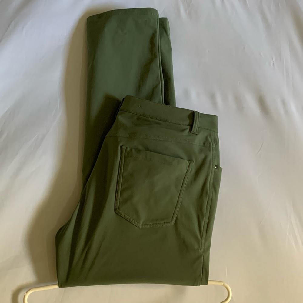 Green Lululemon ABC pants 34W 32L